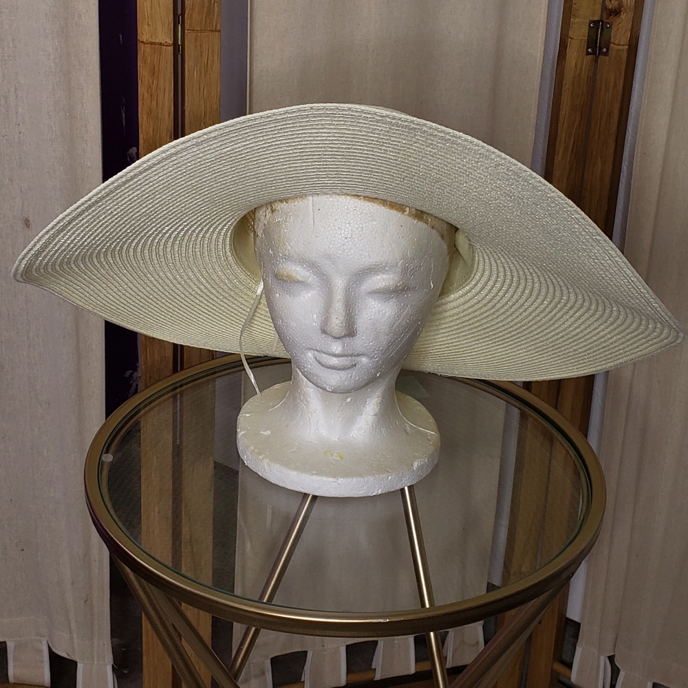 Large Ivory Floppy Hat